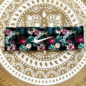 Nike headband